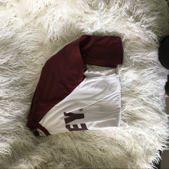 Oh Bey T-shirt - Picture 4 of 5